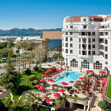 Barriere Le Majestic מלון 5*