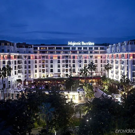 Barriere Le Majestic מלון 5*