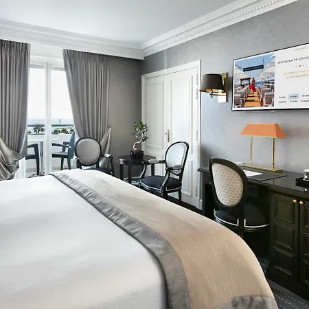 Barriere Le Majestic מלון 5*