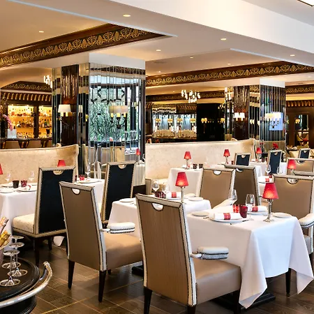 Barriere Le Majestic מלון 5*